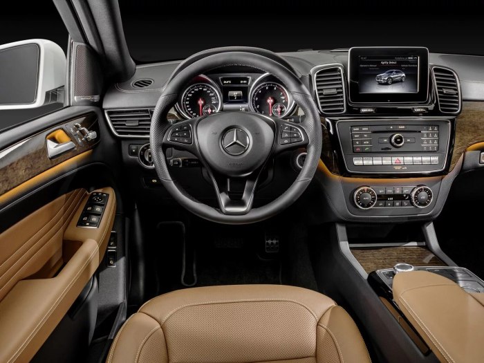 Mercedes Benz GLA 400 Coupe
