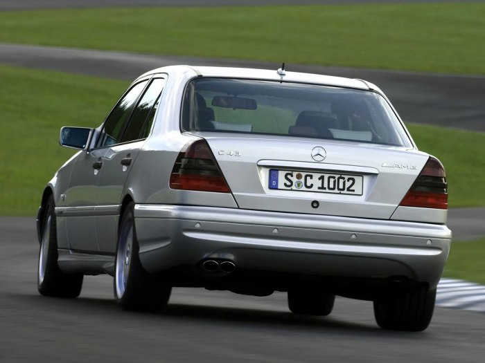 Mercedes-Benz w202