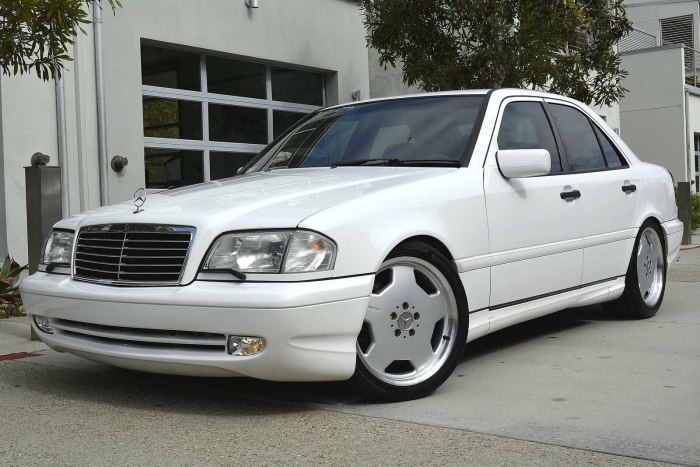 Mercedes-Benz w202