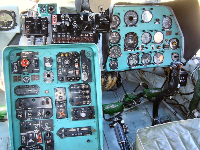 Ми-4 кабина