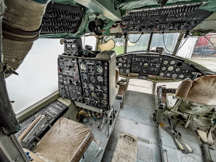 Ми-10 вертолет кабина