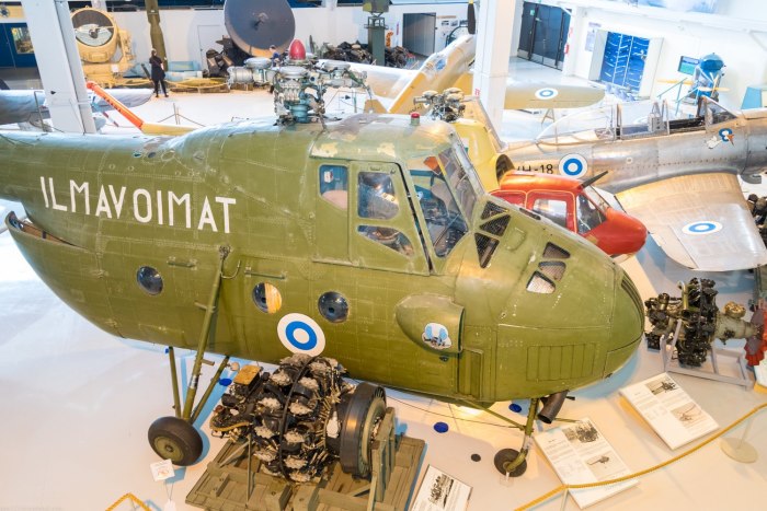 Ми-4 внутри