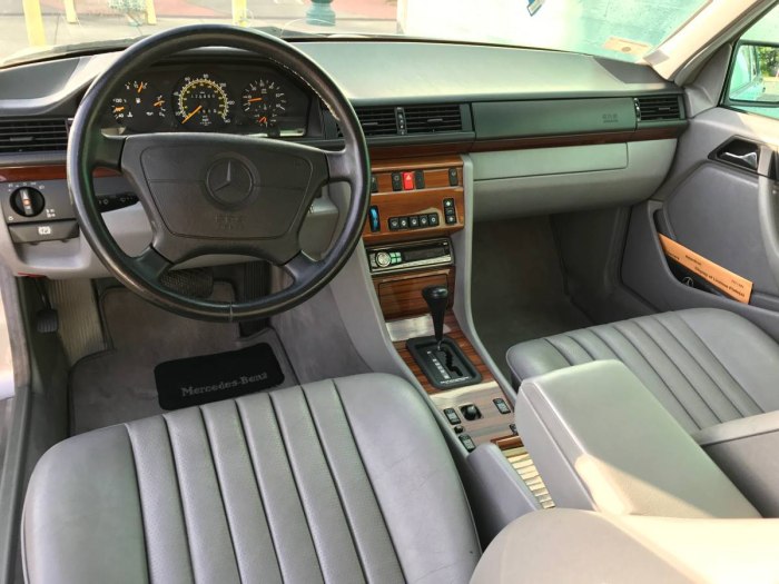 W124 e300 1995 салон