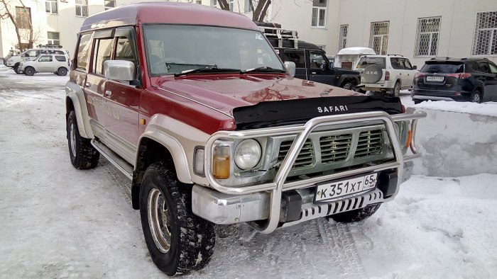 Nissan Safari y60 1996
