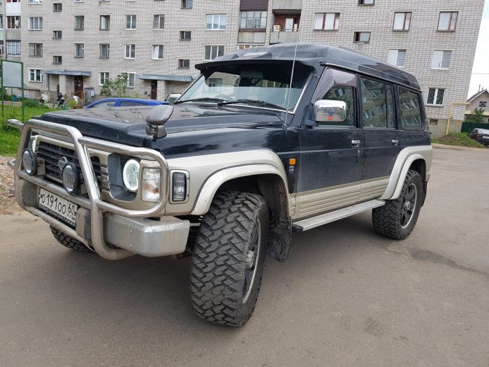 Ниссан сафари