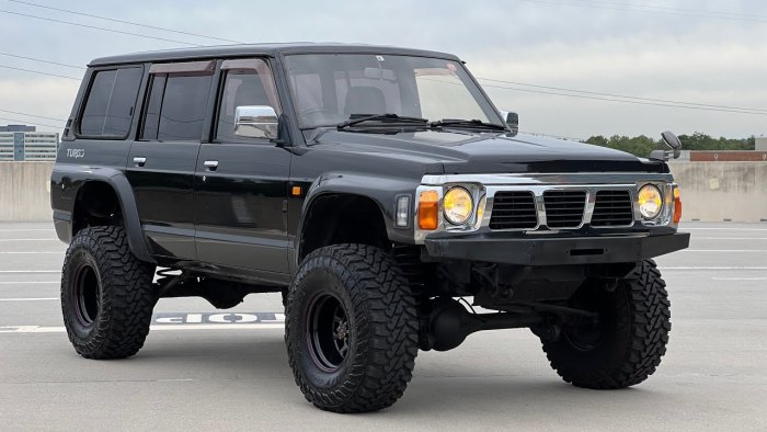 Nissan Patrol super Safari салон