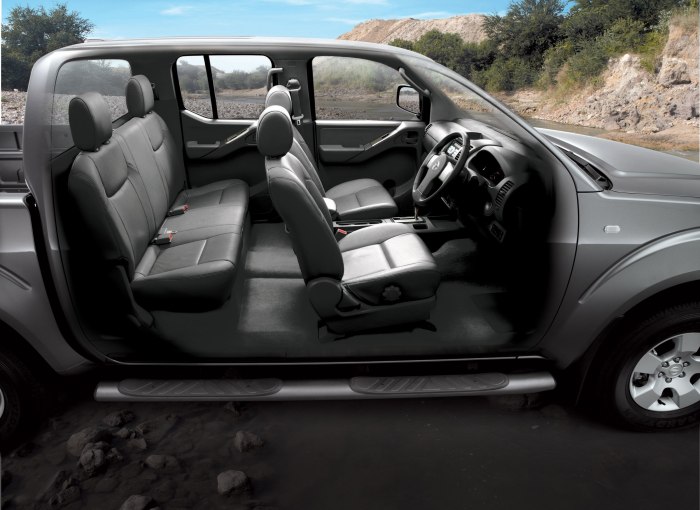 Nissan Pathfinder 2008 салон