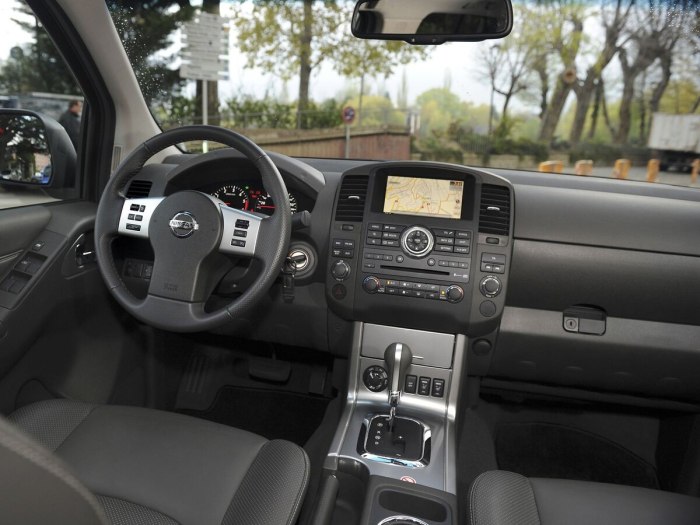 Nissan Navara 2010