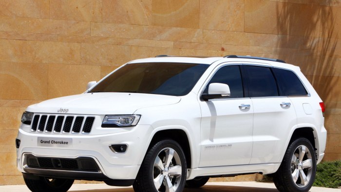 Jeep Grand Cherokee 2015 белый