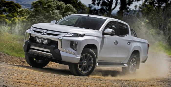 Mitsubishi l200 2021