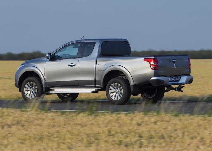 Mitsubishi l200 Club Cab