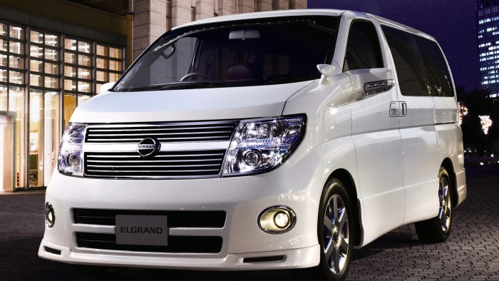 Nissan Elgrand e51