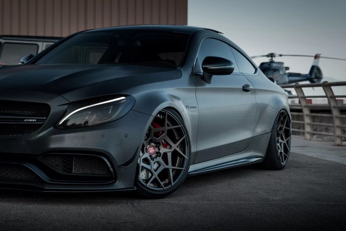 Mercedes Benz c63 AMG