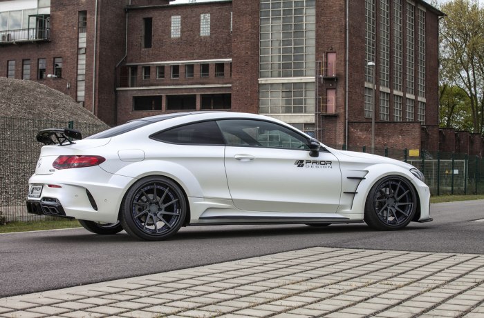 Mercedes Benz AMG 63 Coupe