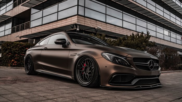 Мерседес Бенц c63s АМГ