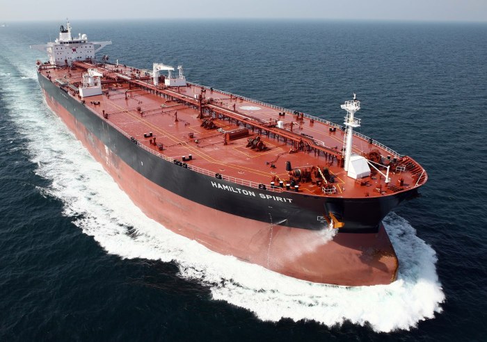 VLCC танкер