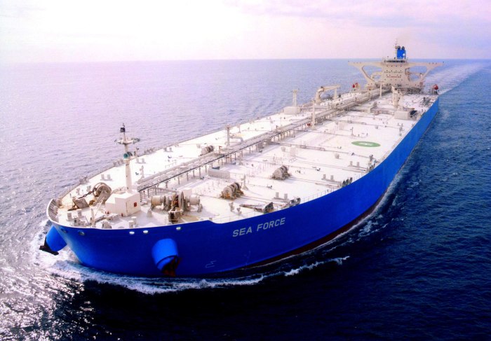 VLCC танкер