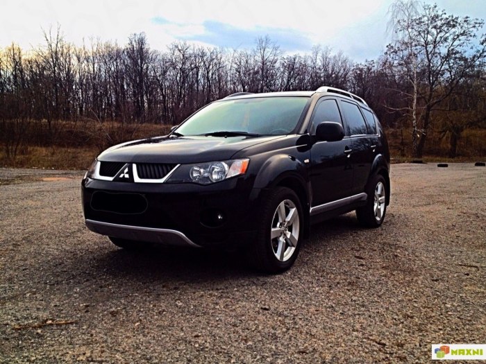 Mitsubishi Outlander XL 2012