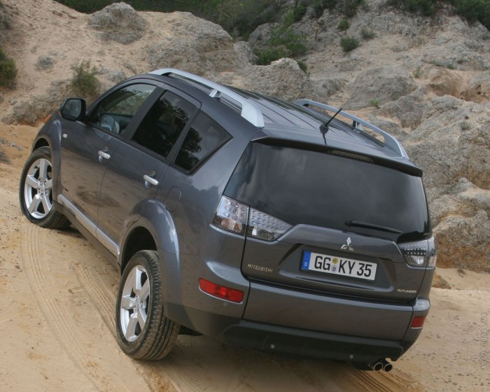 Mitsubishi Outlander XL 2.4