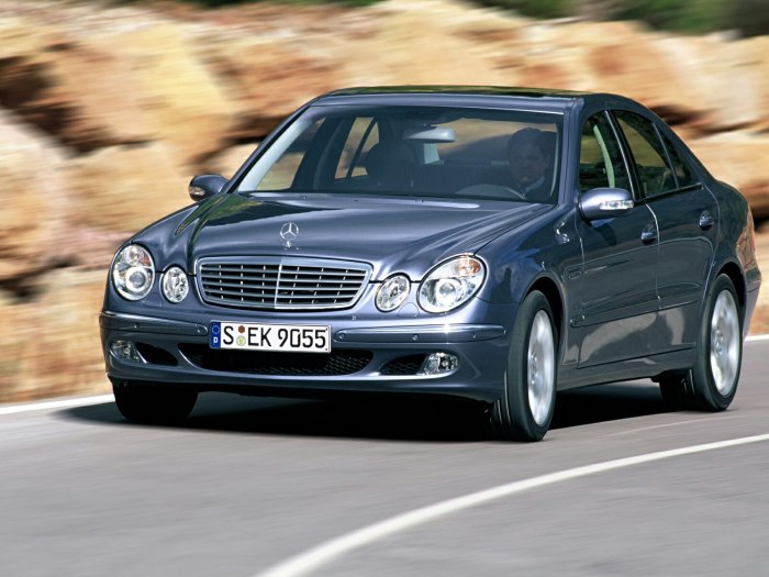 Mercedes-Benz w211