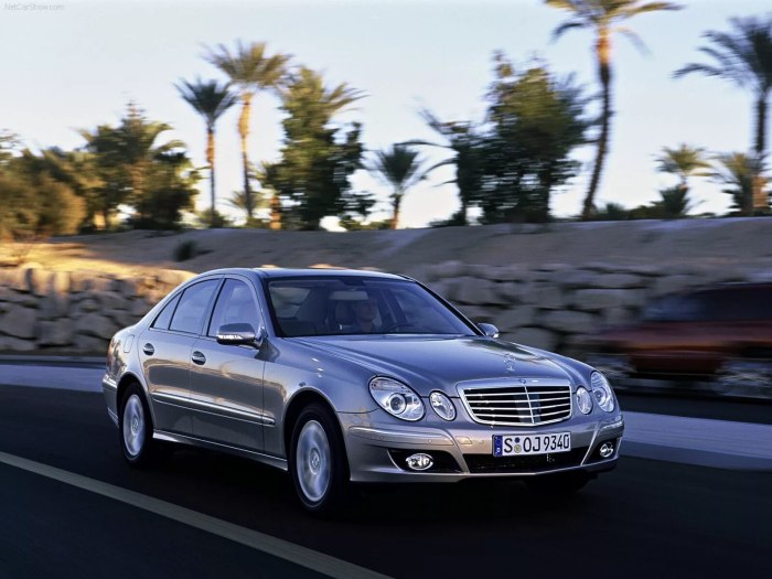 Mercedes-Benz w211