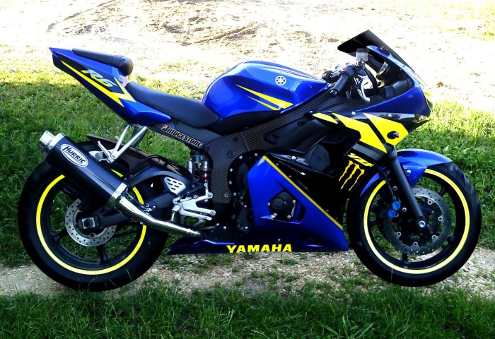 Yamaha YZF-r6 мотоцикл