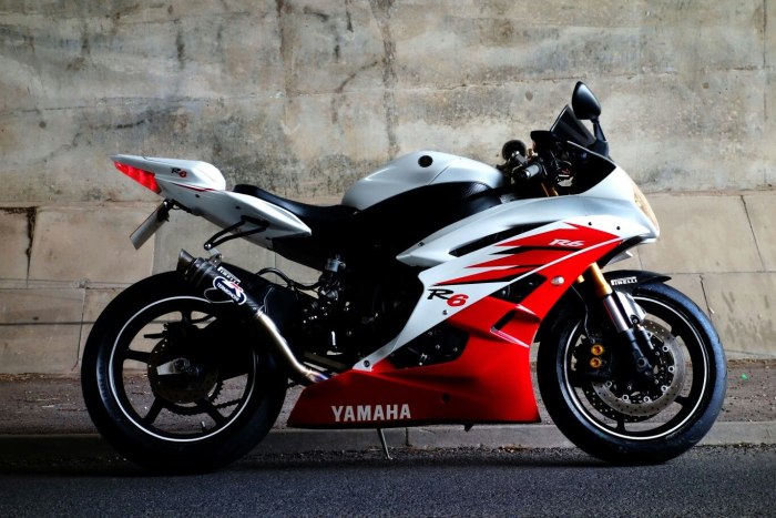 Мотоцикл Yamaha r6