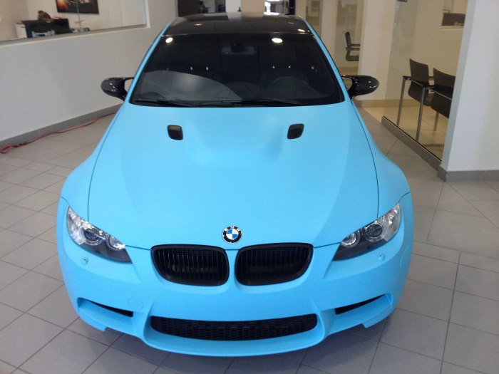BMW 530 бирюзовая матовая