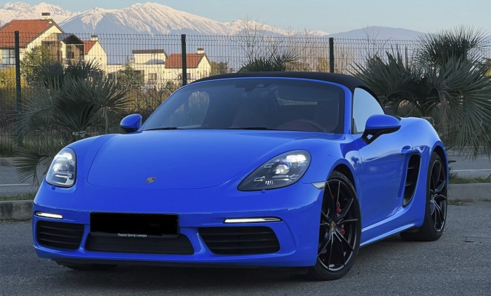 Ferrari Cabrio синяя сзади