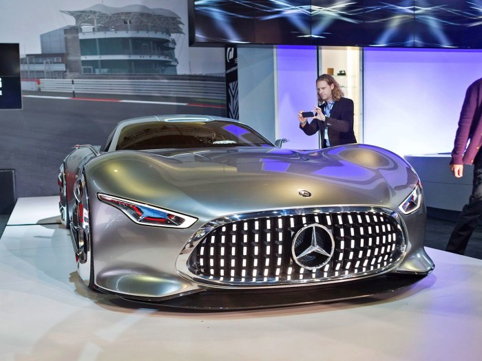 Mercedes Benz Vision AVR