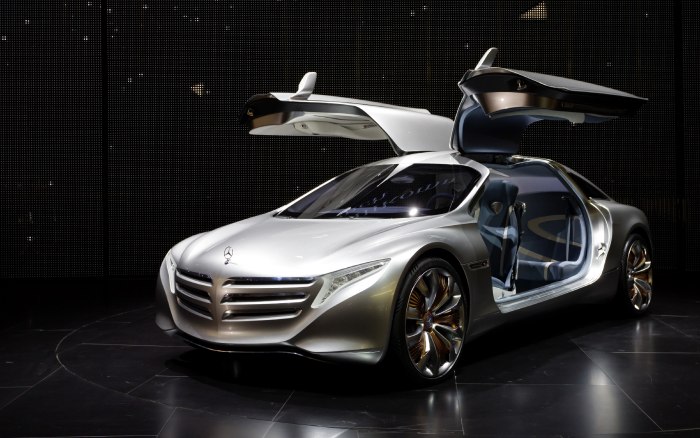 Mercedes f900