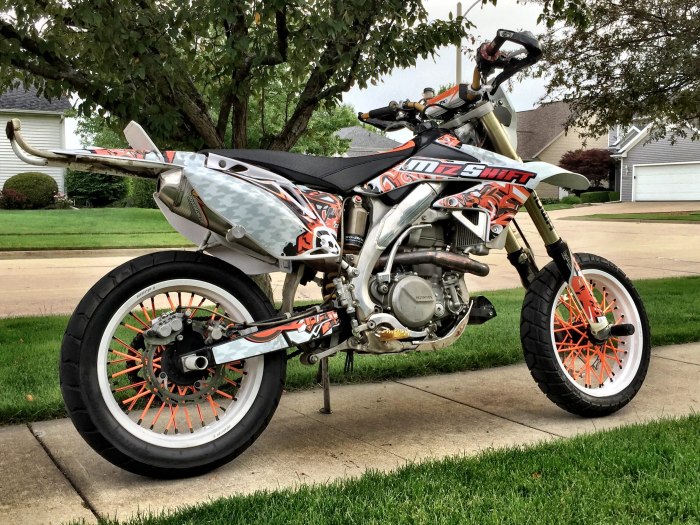 Honda Supermoto