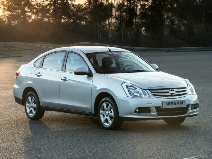 Nissan Almera 2012