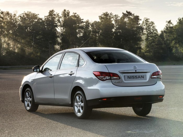 Nissan Almera 2012