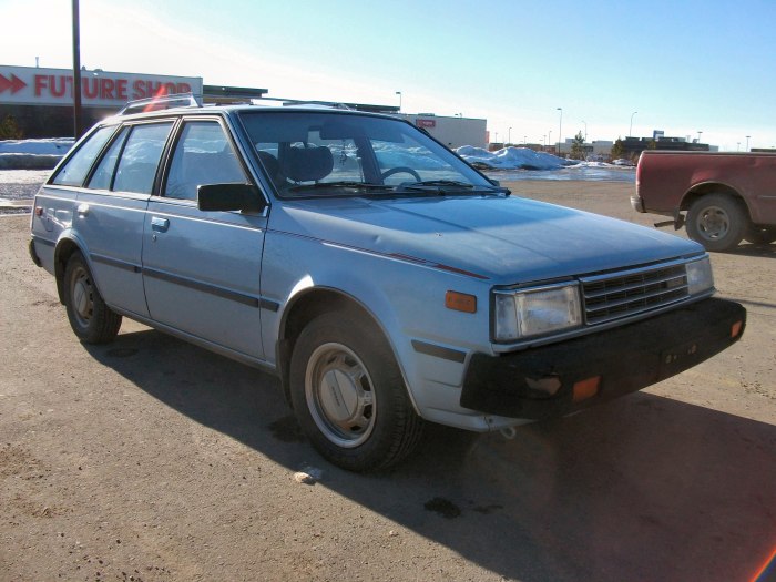 Nissan Sentra автомобили старый модели 1985 год