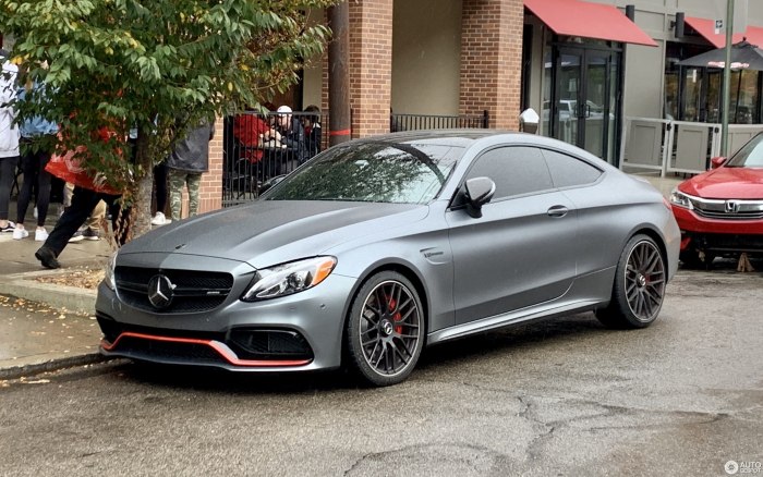Мерседес АМГ C 63 S купе