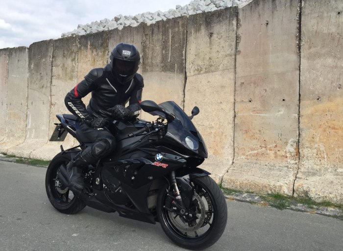 Yamaha r6 с Райдером