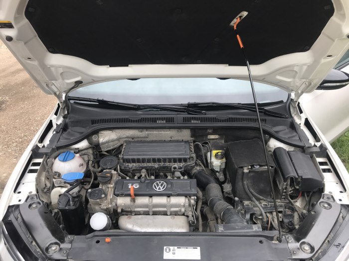 Jetta 6 1.6 под капотом