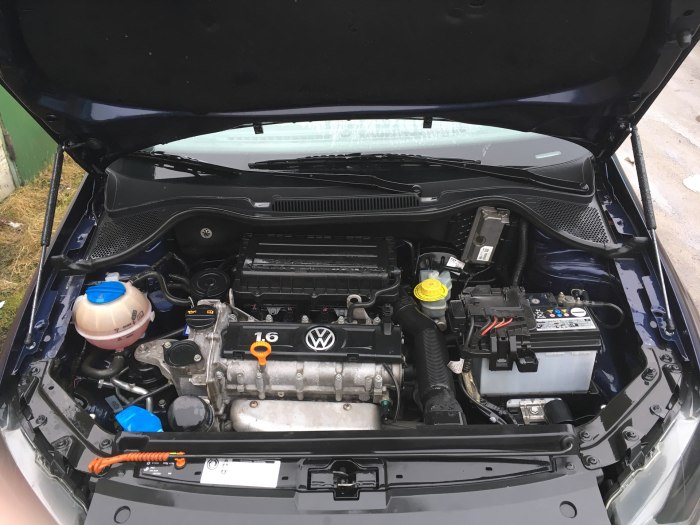Volkswagen Polo sedan 2013 под капотом