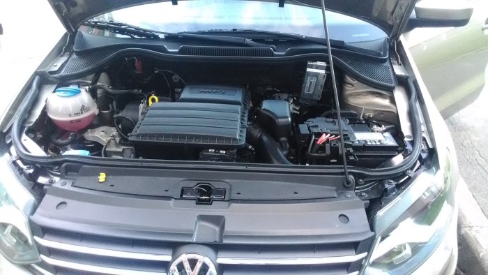 VW Polo sedan 2016 под капотом