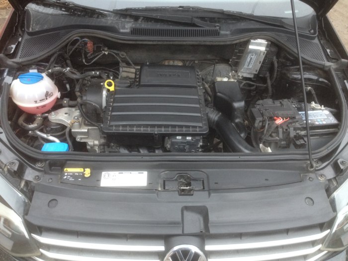 Volkswagen Polo sedan 2013 под капотом