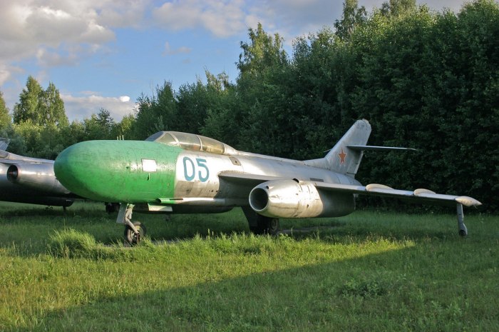 Як-25 перехватчик