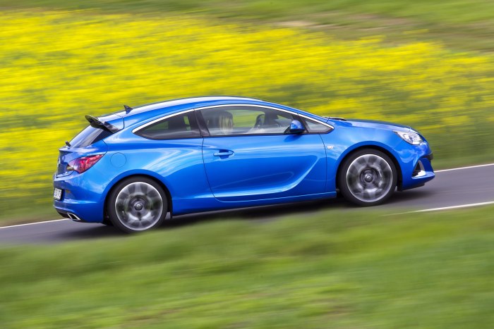 Opel Astra OPC 2014