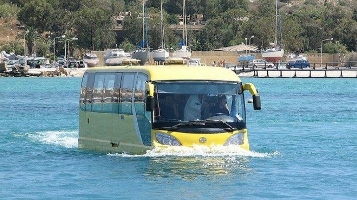 Плавающий автобус