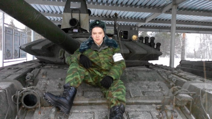 Человек в танке