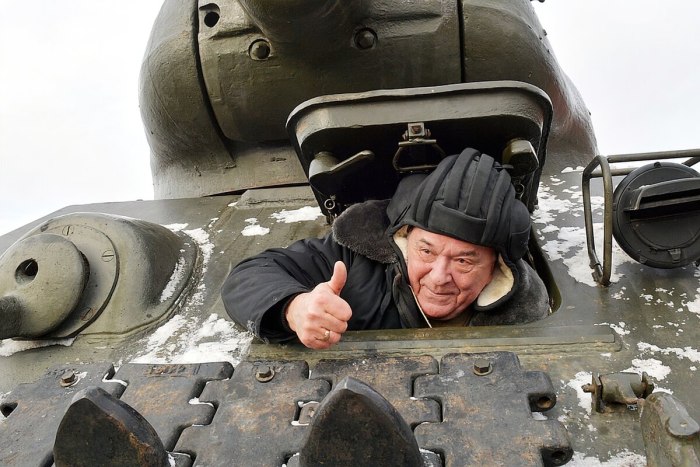 Люк танка т34
