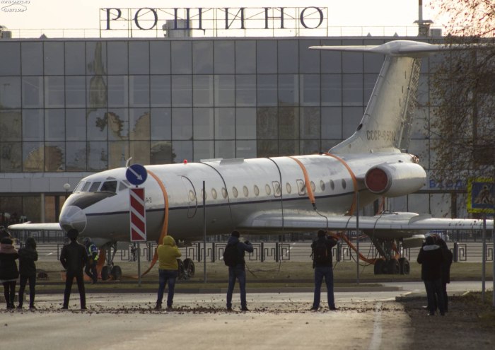 Аэропорт Рощино Тюмень самолет