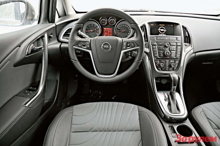 Opel Astra j 2014 салон