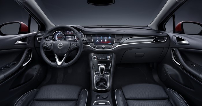 Opel Astra 2017 салон