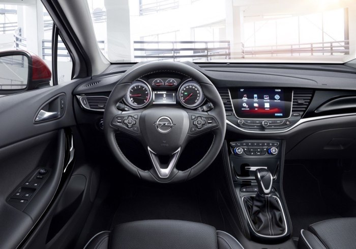 Opel Astra k 2015